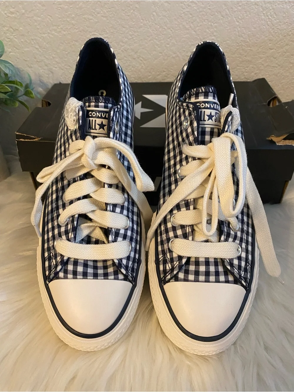 Converse Navy Gingham Plaid Low Top Sneakers - NEW